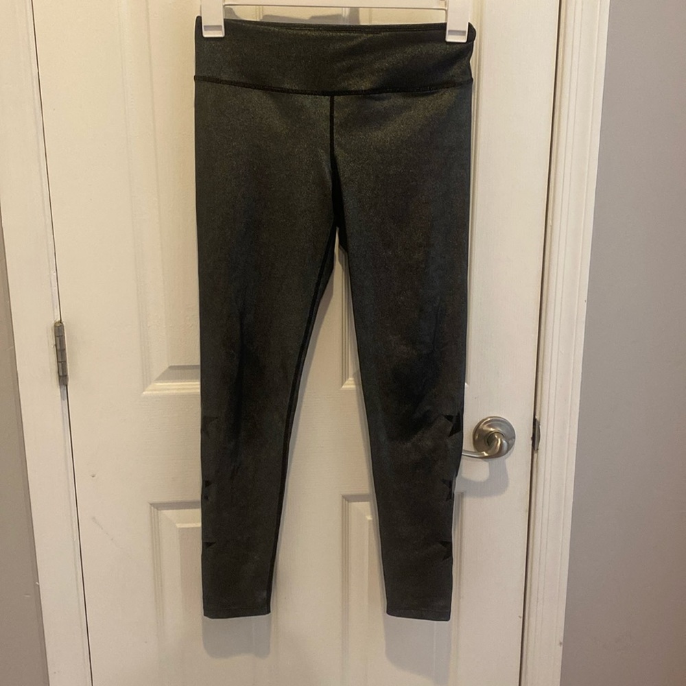 Mono B leggings size M